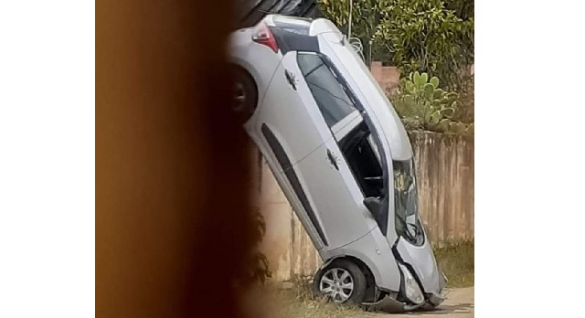 Joven cayó con su vehículo a un barranco cuando realizaba su prueba de manejo en Huaraz