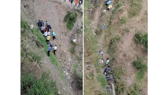 Tragedia en Áncash: tres muertos y 10 heridos al caer una combi a un abismo en Quillo