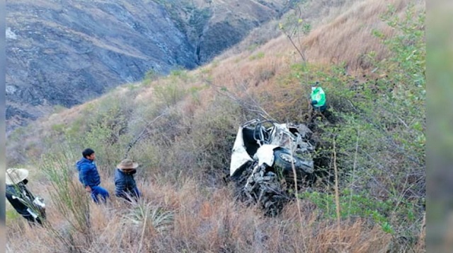 Áncash: 3 muertos al caer vehículo a un abismo en la provincia Mariscal Luzuriaga
