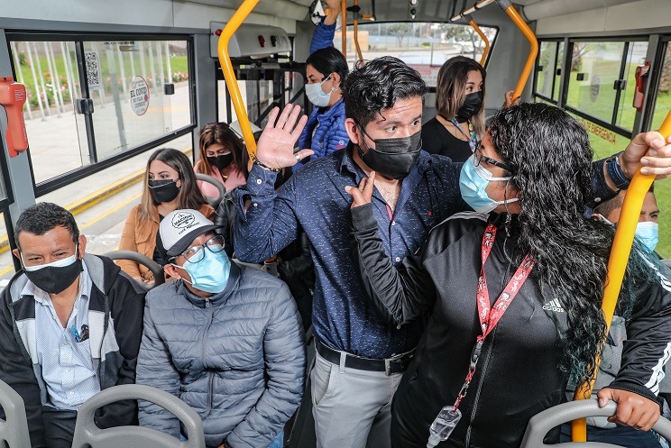 Este es el protocolo para atender actos de acoso sexual en el transporte terrestre