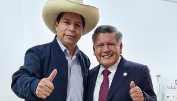 Acuña: “Desmiento haber tenido algún tipo de participación en el grado obtenido por Pedro Castillo”