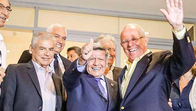 César Acuña anuncia respaldo a candidatura presidencial de PPK
