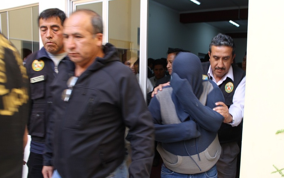 Jueces y fiscales enfrentados por la liberación del alcalde de Aczo por cobro de coimas