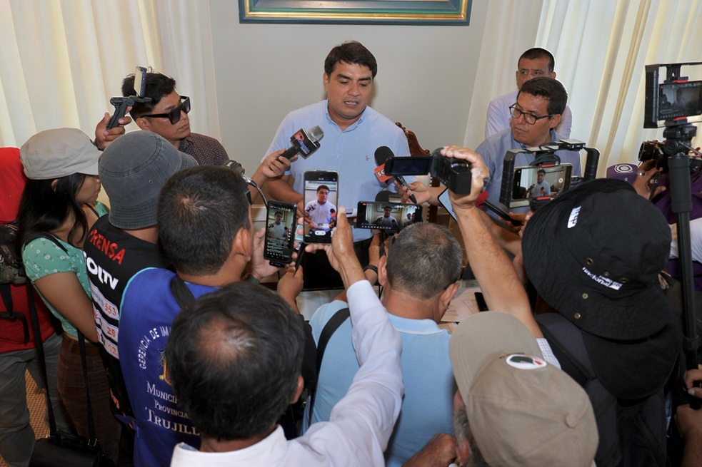 Trujillo: alcalde denuncia por homicidio culposo a empresarios responsables de tragedia por la caída de techo del patio de comidas del Real Plaza 