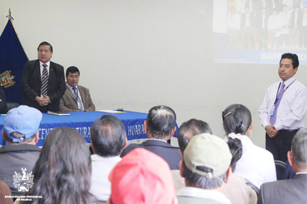 Huaraz: entregan reglamento de organización y funciones a alcaldes de centros poblados