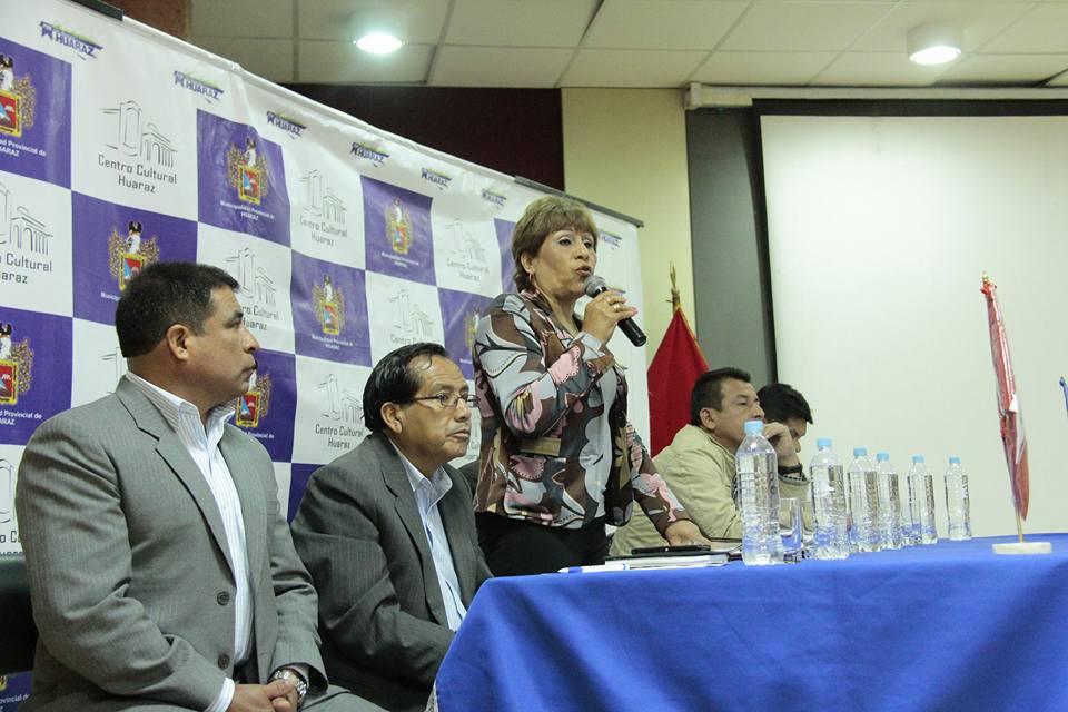 Huaraz: alcaldesa del Santa,Victoria Espinoza, es elegida presidenta de la AMRA
