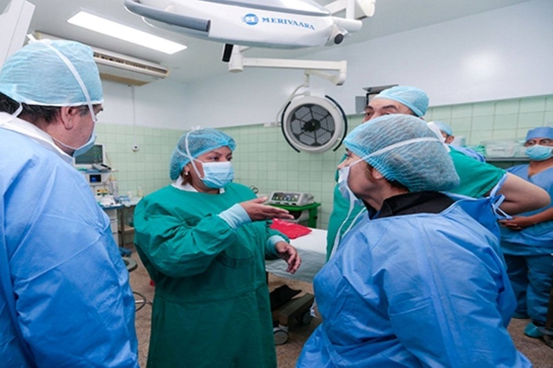 Alerta roja permitirá que hospitales tengan más personal para atención del coronavirus