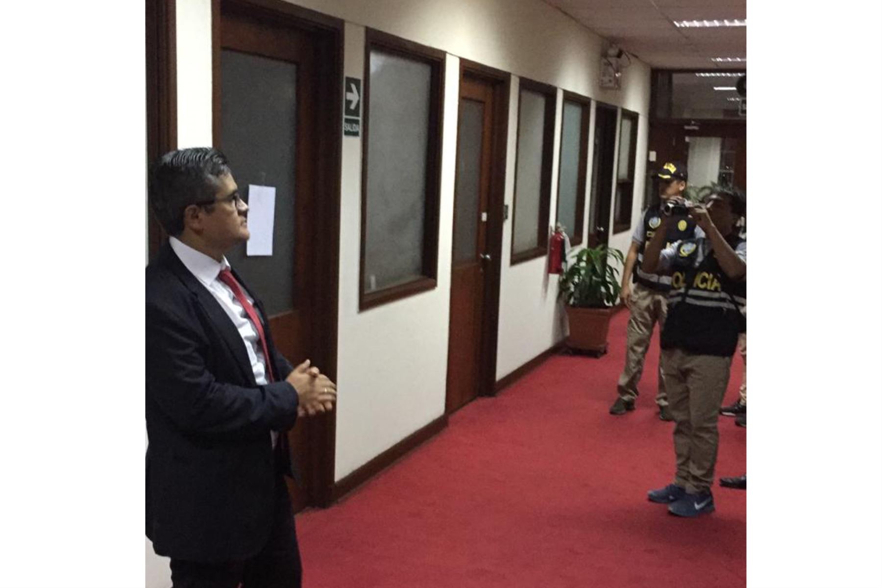 Así se realizó el allanamiento a las oficinas de asesor de Fiscal de la Nación