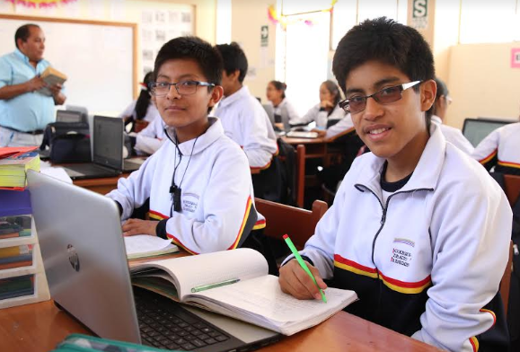 Mil estudiantes de colegios de alto rendimiento egresaron con bachillerato internacional