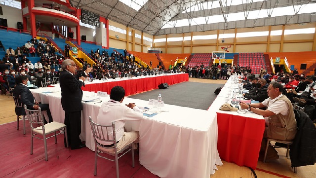 Ministro Torres asegura que Gobierno generará mayor inversión pública e infraestructura en Áncash