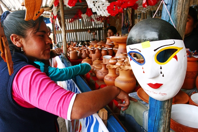  Artesanos de Áncash exhibirán trabajos en expoferia “Yachaynintsikkuna”