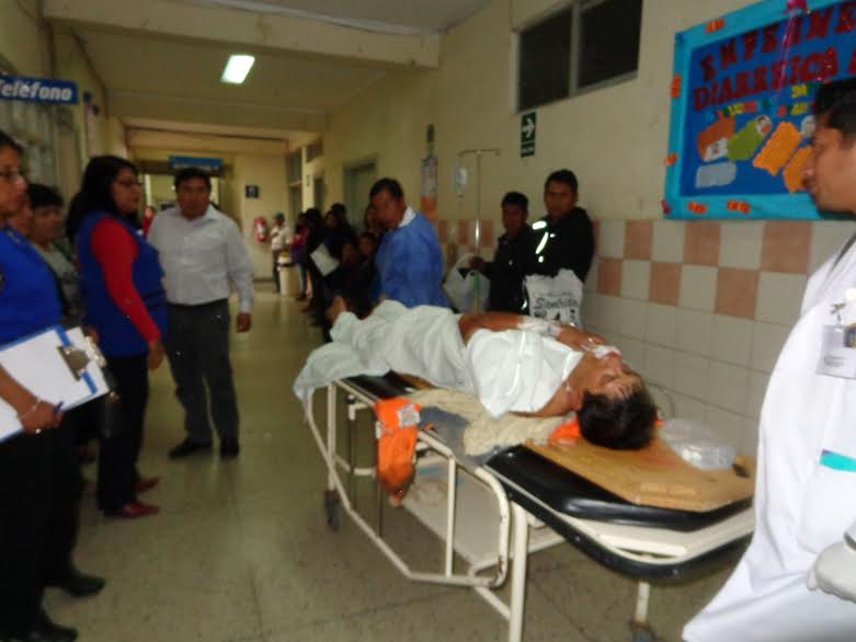 Independencia: un muerto y nueve personas heridas tras colisión de camión con la pared de un colegio