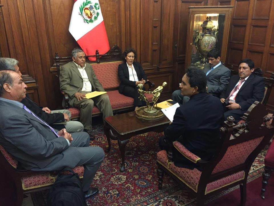  Autoridades de Chimbote se reúnen con congresistas para gestionar la Vía de Evitamiento