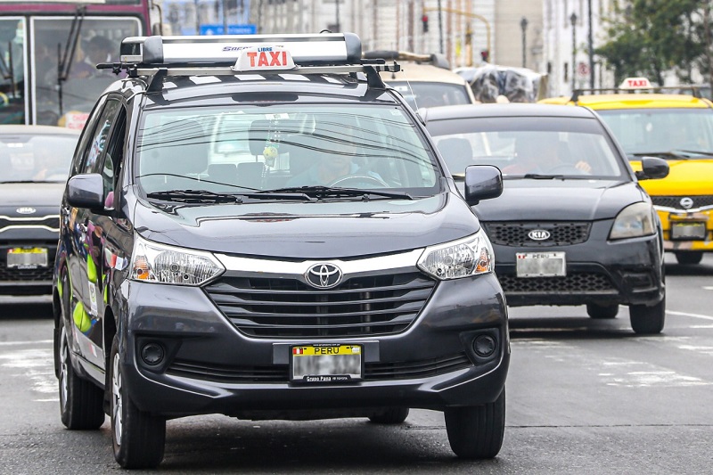 ¿Sabes qué categoría de vehículos puedes conducir con una licencia A1 de clase A? Acá te lo explicamos