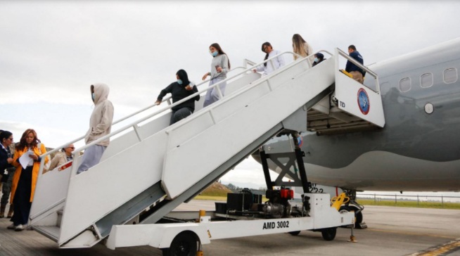 Estados Unidos deportará a más de 100 peruanos en las próximas semanas