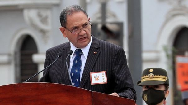 Exministro Gavidia niega saber algo sobre Fray Vásquez: "No lo conozco y tampoco lo he visto"  