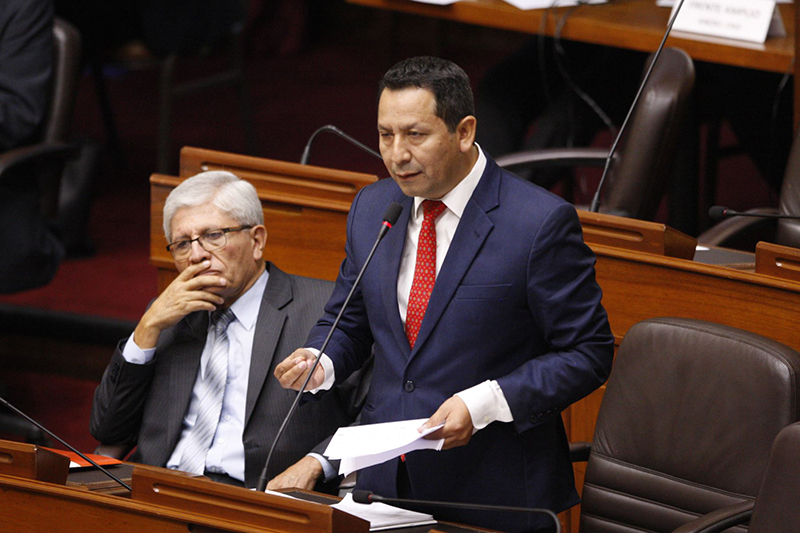 Congresistas de PPK a favor de investigar supuesto aporte a campaña de Kuczynski