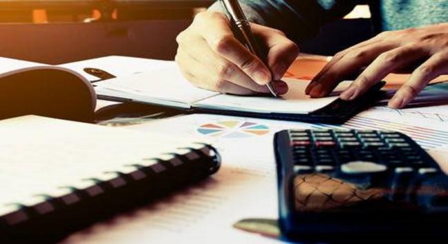 Sobrecostos bancarios suman 10 mil millones