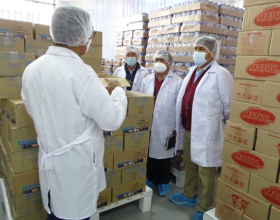 Áncash: autoridades de Carhuaz verifican calidad de alimentos para consumo de escolares 