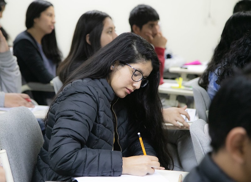 Universitarios con mejores notas obtendrán mayor puntaje en Beca Permanencia
