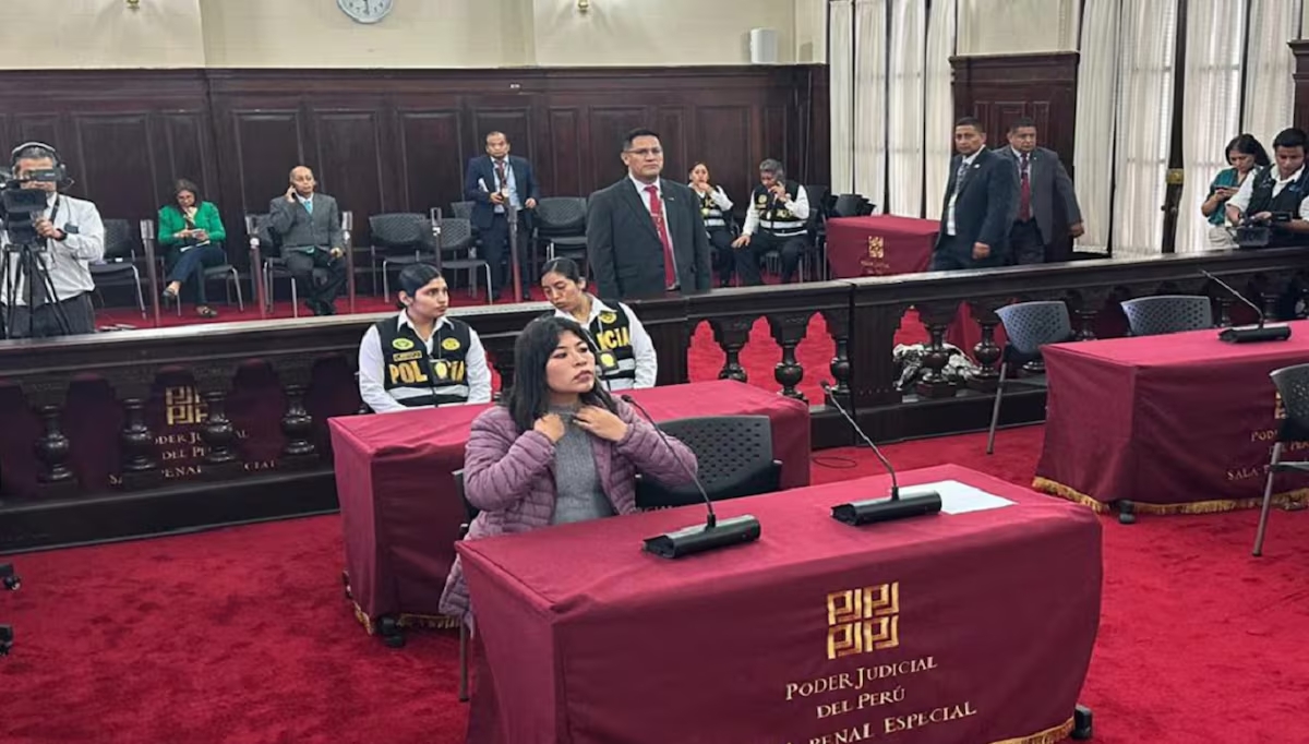 Ratifican ampliación por 15 meses de prisión preventiva contra expremier Betssy Chávez