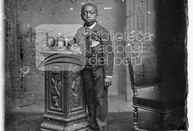 Revista Fénix presenta análisis sobre obra inédita del padre de Nicomedes Santa Cruz 