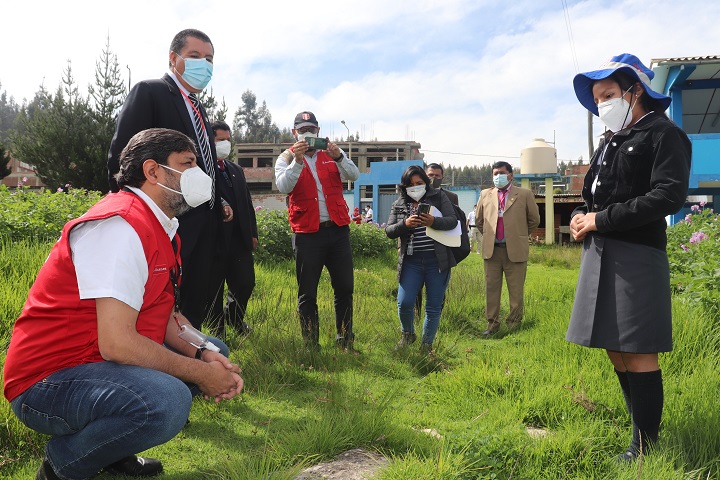 Ministro de Educación visitó la I.E. “Rosa María Ramírez Arias” de Huánchac