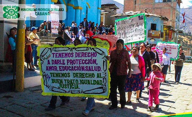 Pallasca: realizan feria para prevenir casos de violencia familiar