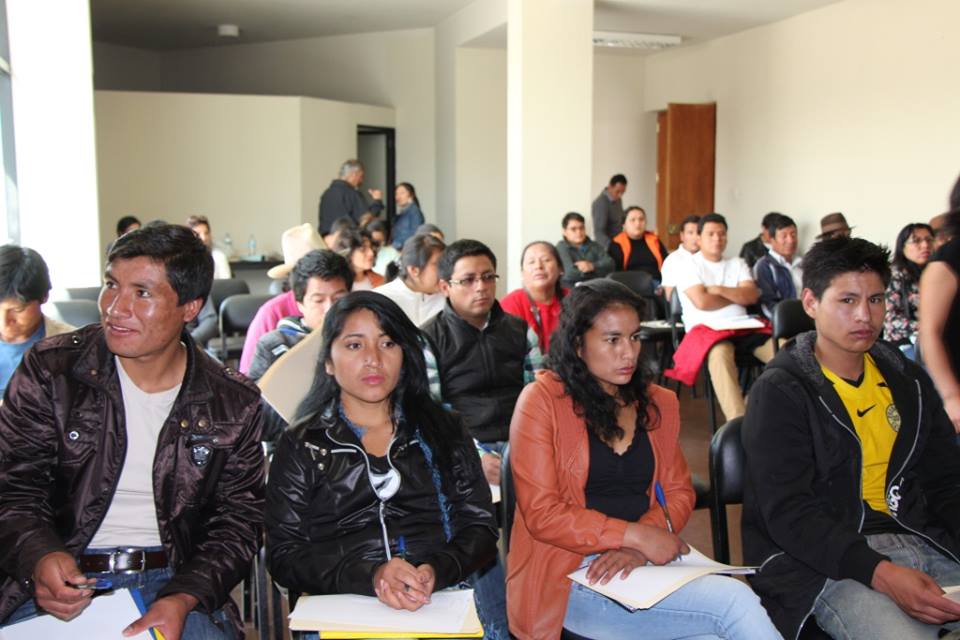 Huaraz: desarrollan primera capacitación sobre el cultivo del chocho 