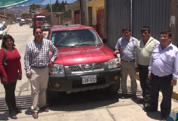Caraz: Sunat entregó en donación una camioneta a municipio provincial