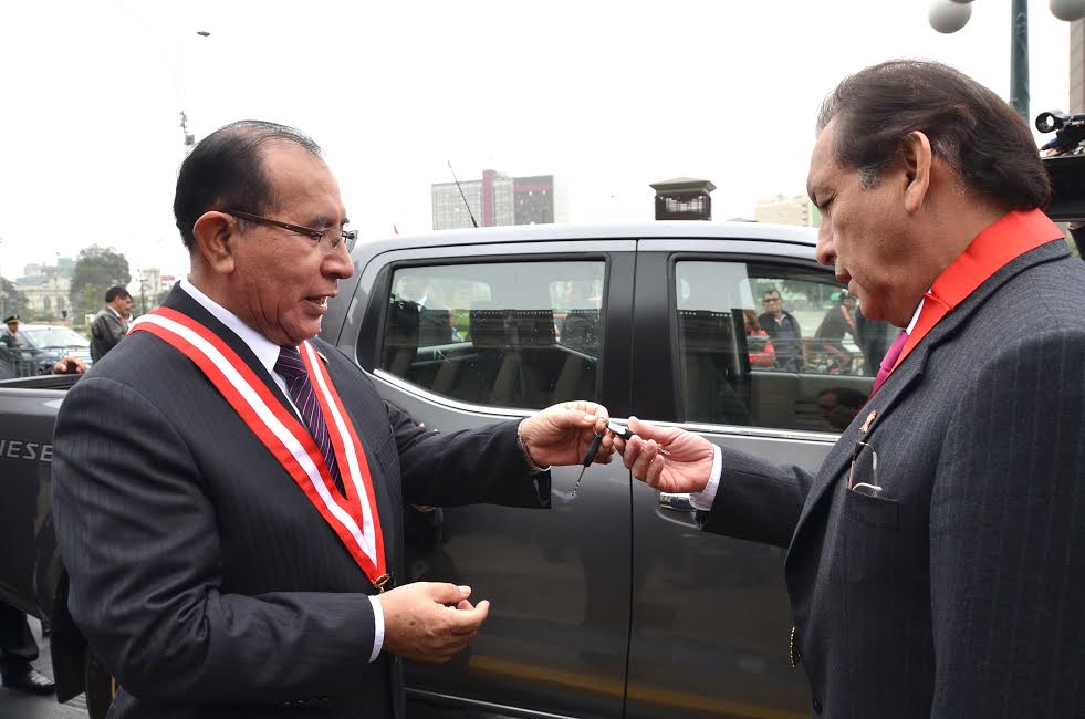 Presidencia del Poder Judicial entrega camioneta para Corte de Áncash