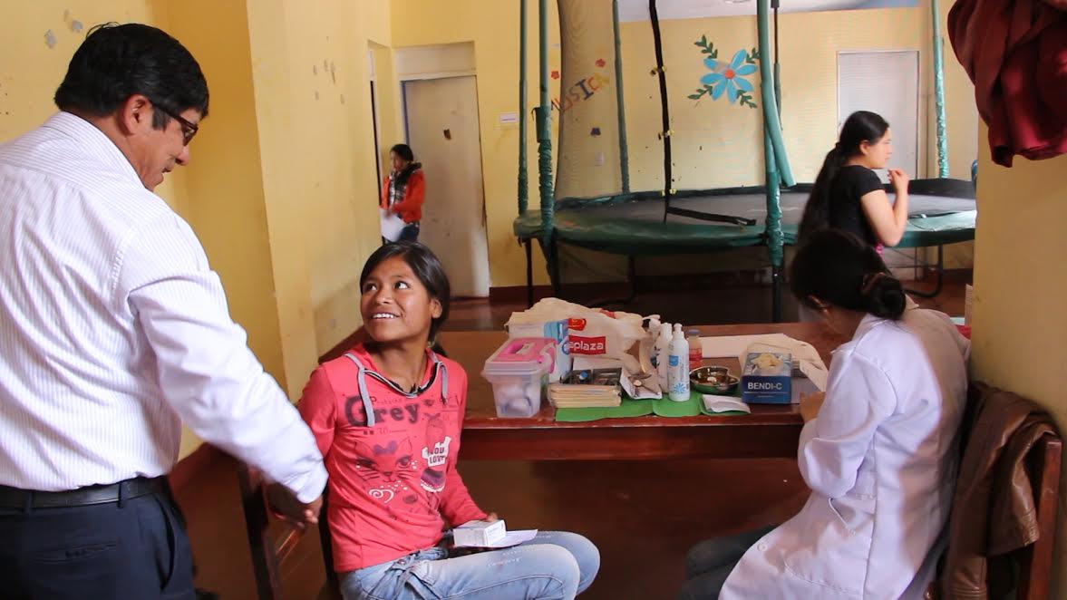 Independencia: municipio llevó campaña médica a la aldea infantil Señor de la Soledad