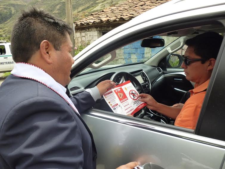 Huaraz: Fiscalía Anticorrupción realiza campaña de sensibilización en carreteras