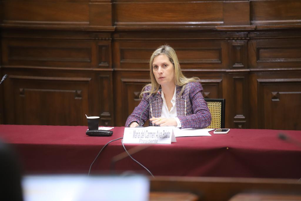 Aprueban moción que rechaza expresiones de Gustavo Petro y lo declara persona no grata