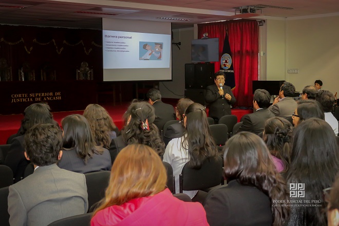   Magistrados y servidores de CSJAN se capacitaron en comunicación eficaz