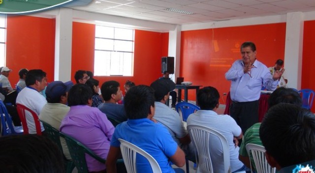 Huaylas: transportistas de carga pesada fueron capacitados en prevención de accidentes