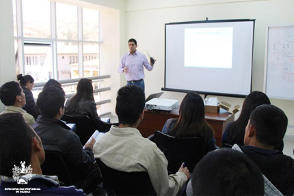 Personal de Serenazgo de Huaraz es capacitado en monitoreo y videovigilancia