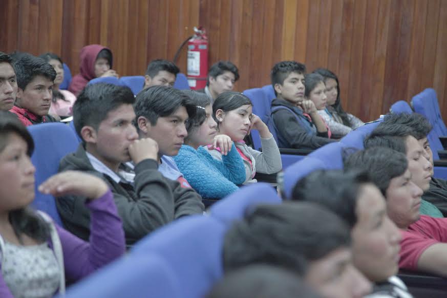 Unasam sigue con reforzamiento académico a beneficiarios de comunidades campesinas