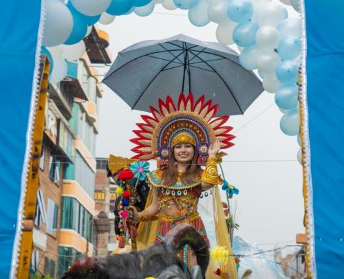 El Rey Momo es el protagonista de las celebraciones en el Carnaval Huaracino 2025