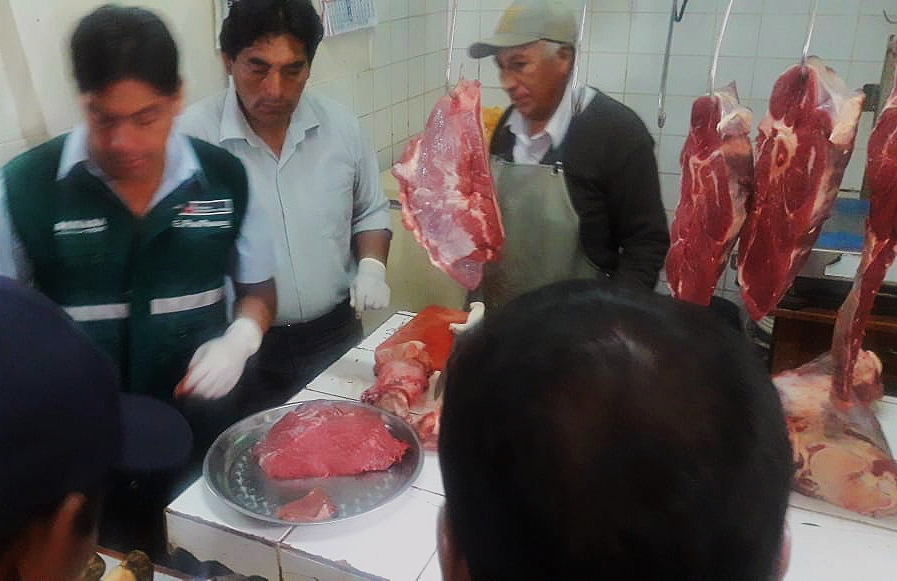 Huaraz: encuentran carne en mal estado en el mercado central “Virgen de Fátima”