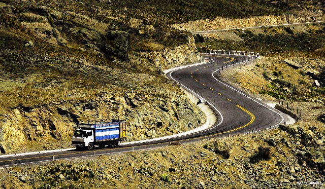 Provías asegura mantenimiento y ejecución de carreteras en Áncash 