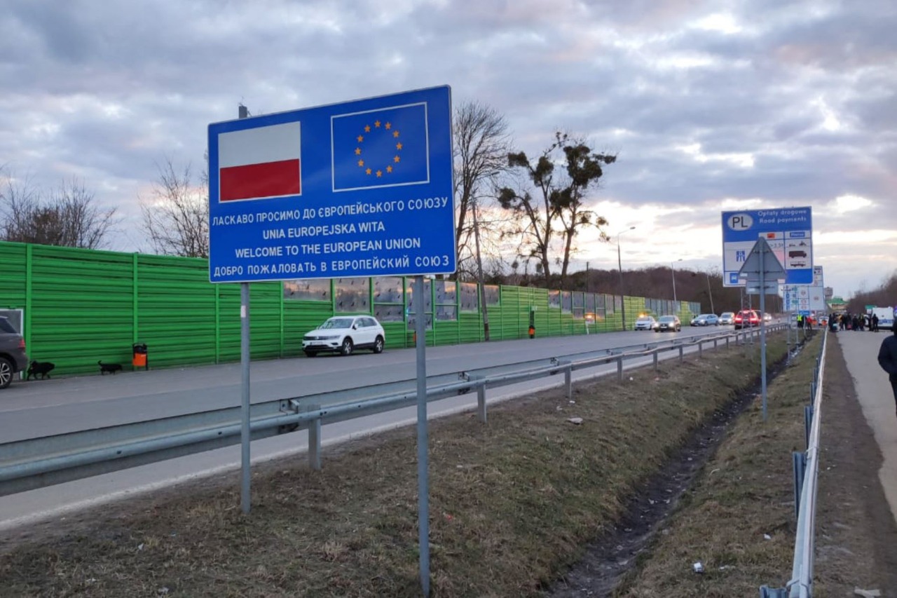 Cancillería: 24 peruanos fueron embarcados de Ucrania hacia Polonia