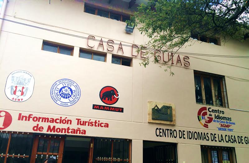 Realizan diversas actividades por 36° aniversario de la Asociación de Guías de Montaña del Perú