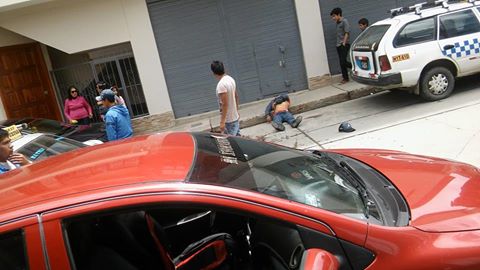 Huaraz: Casi matan a golpes a parroquiano en el jirón Juan de la Cruz Romero