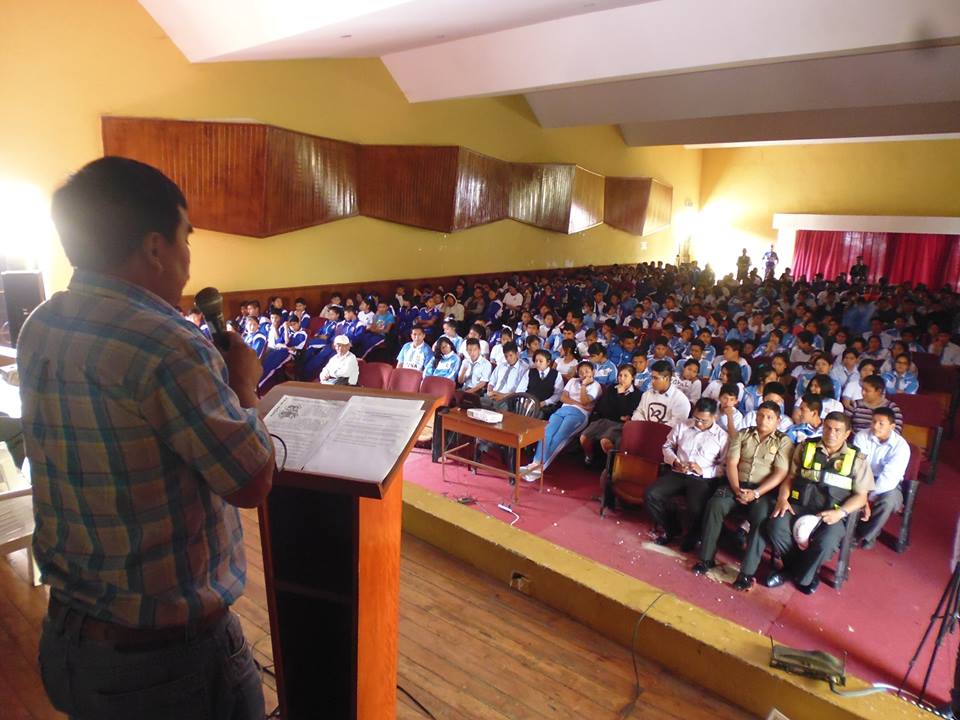 Huarmey: Alumnos de secundaria reciben charla sobre educación vial