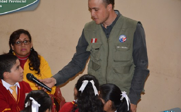 Caraz: capacitan a escolares caracinos sobre cuidado del medio ambiente