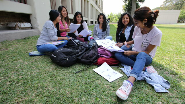 Más de un millón de jóvenes estudian en universidades que cumplen condiciones básicas de calidad 