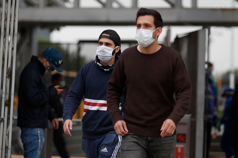 Variante delta: personas entre 20 y 40 años son las más vulnerables