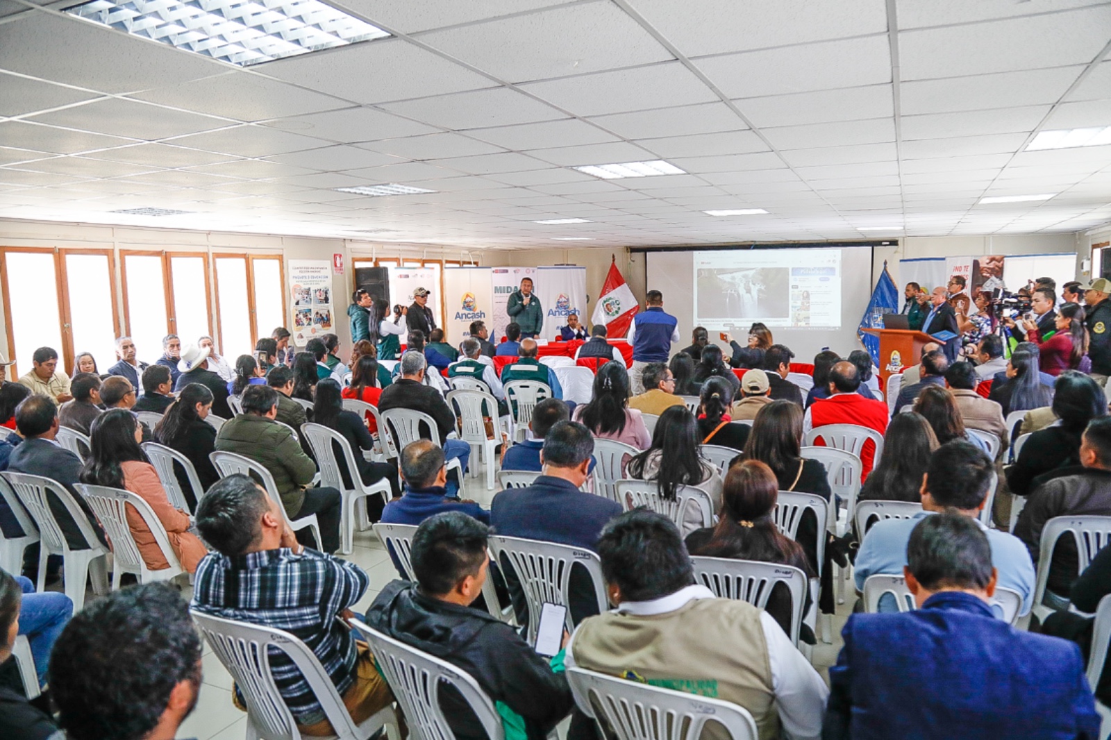 Áncash: definen agenda hídrica y priorizan proyecto Chinecas