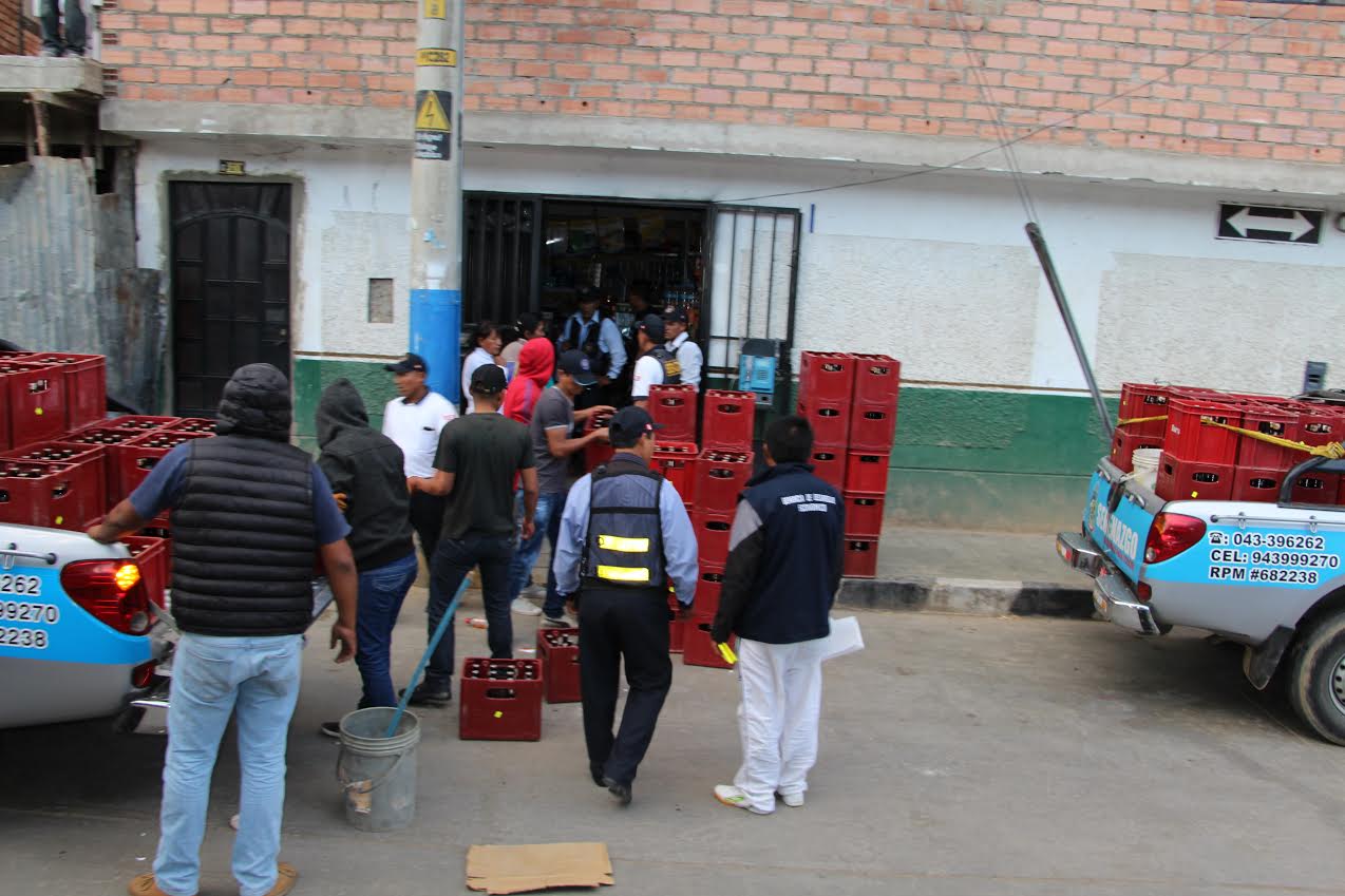 Cierran más bares y cantinas en Independencia durante operativos